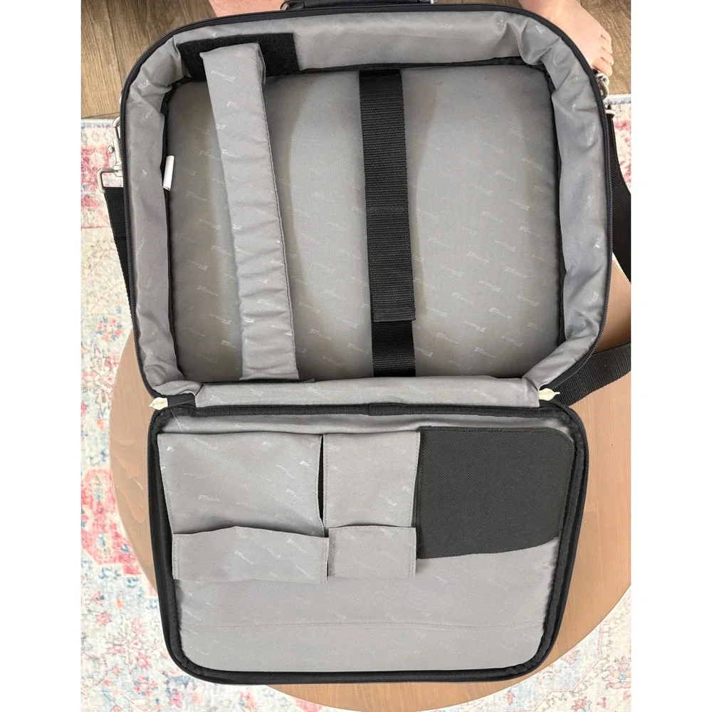Targus Laptop Messenger Bag Black Briefcase Shoulder Strap Travel Case